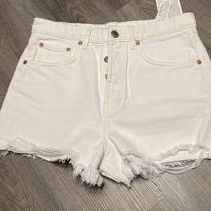 ZaraTRF HIGH-WAISTED MOM FIT DENIM SHORTS size 8 white color j